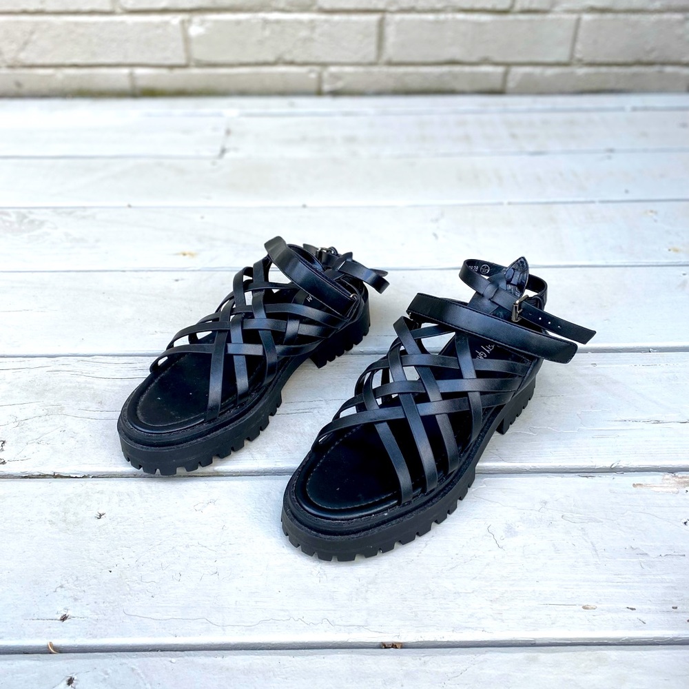 Nasty Gal Platform Sandler